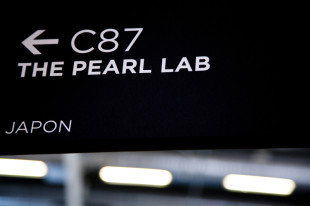 THE PEARL LAB stand at BIJORHCA